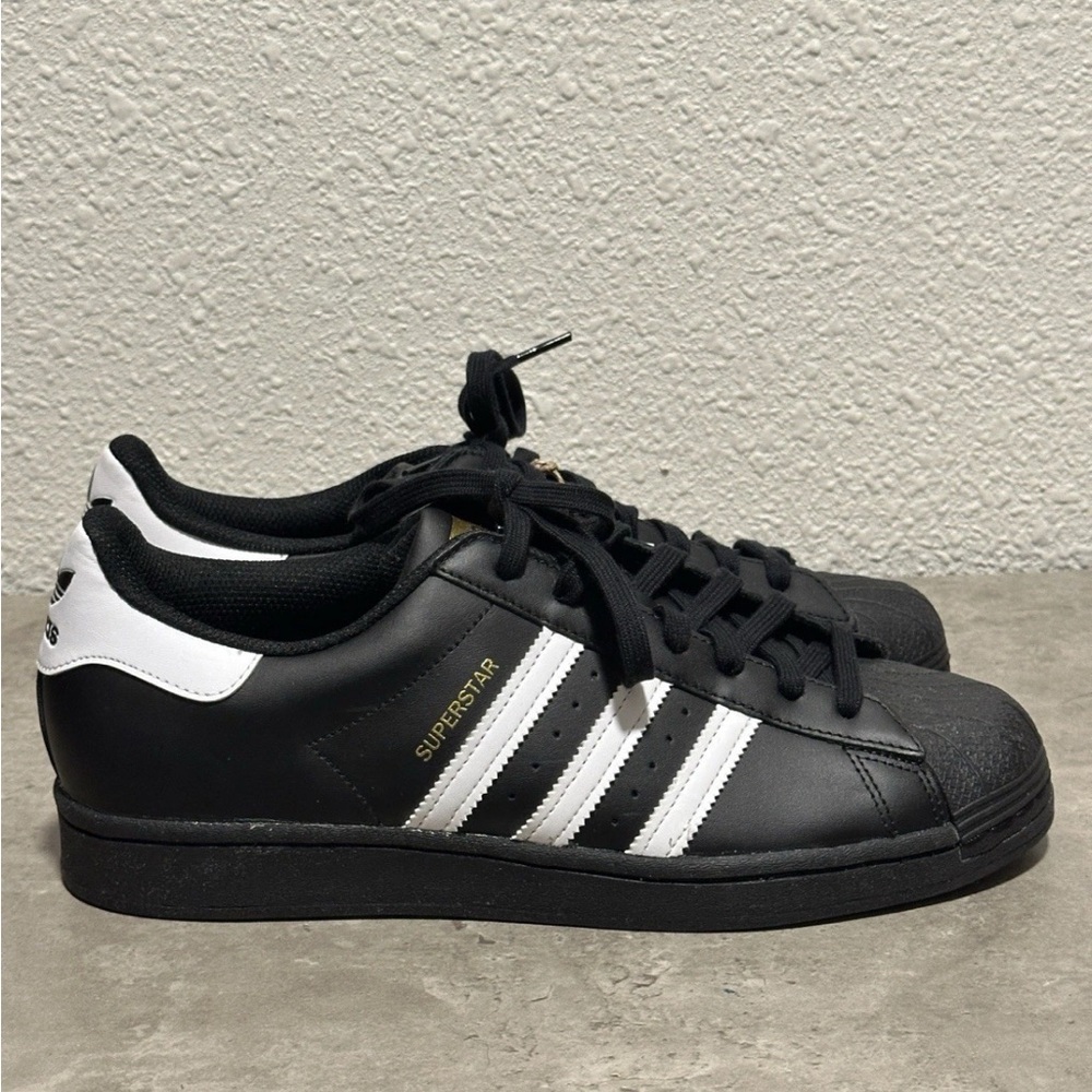 Adidas Superstar Core Black Cloud White Gold EG4959 Mens Size 11